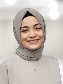 Esmanur Yarbas-Yalinkaya